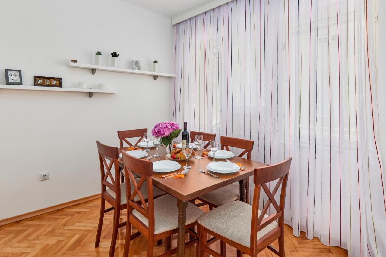 Waikiki Beach House Tivat Exterior photo